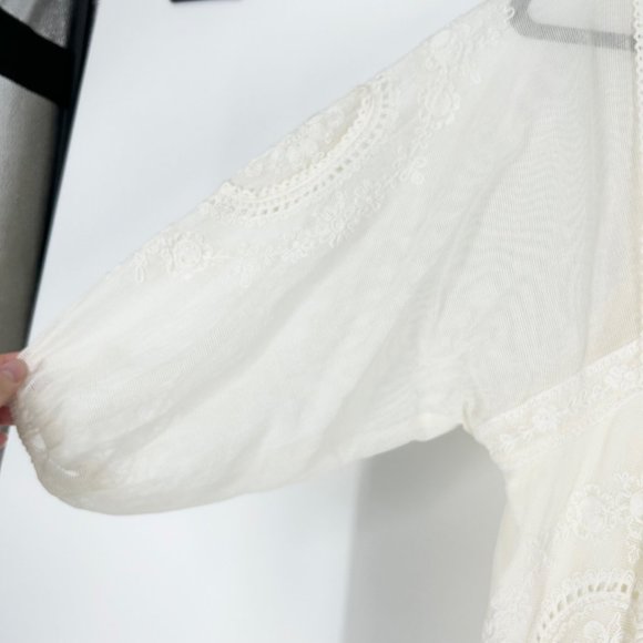 Alexis 100% Cotton Floral Embroidery Peasant Maxi Dress - Picture 3 of 10